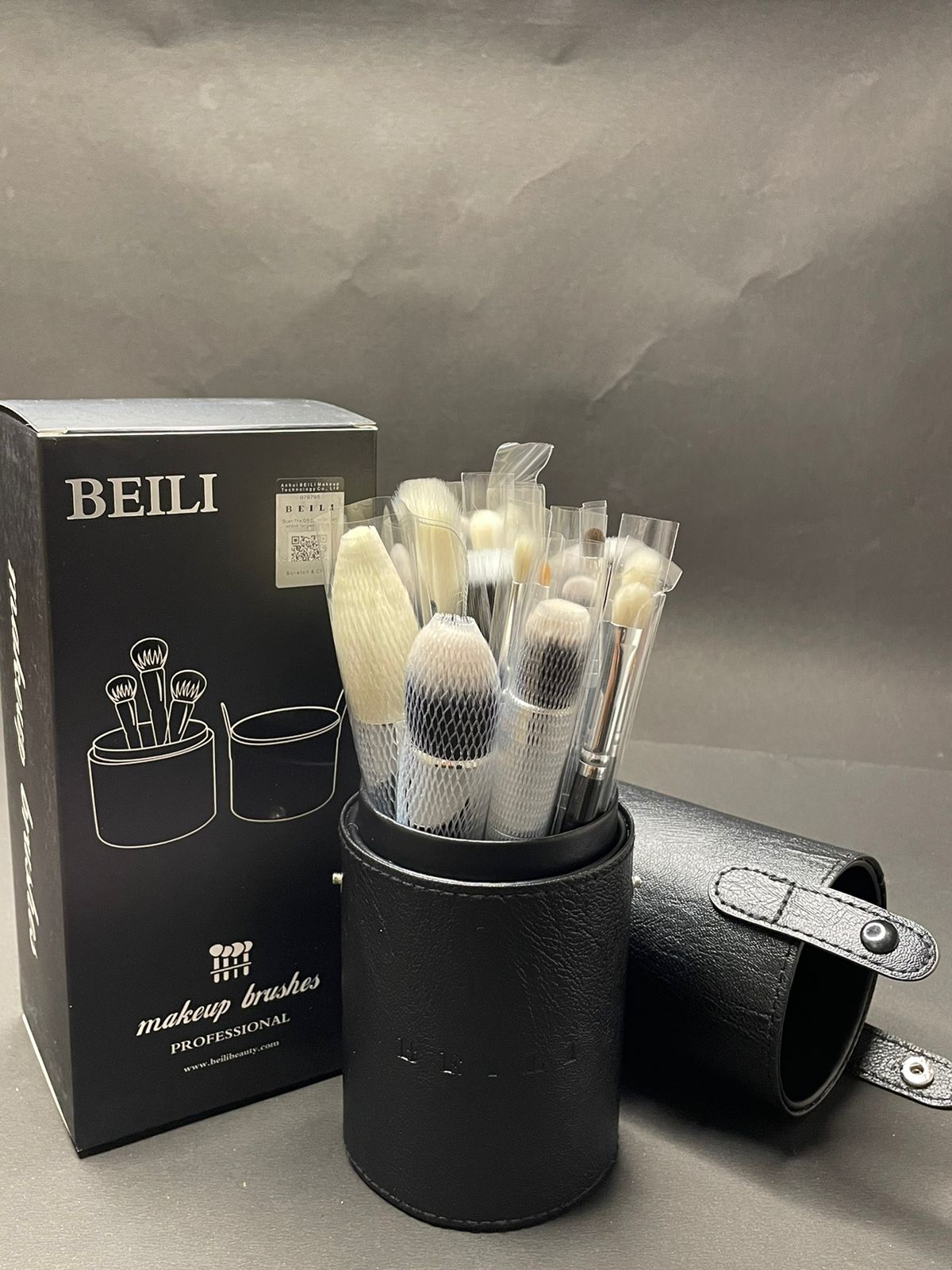 Beili 20 Pcs Brush Set With Brush Holder